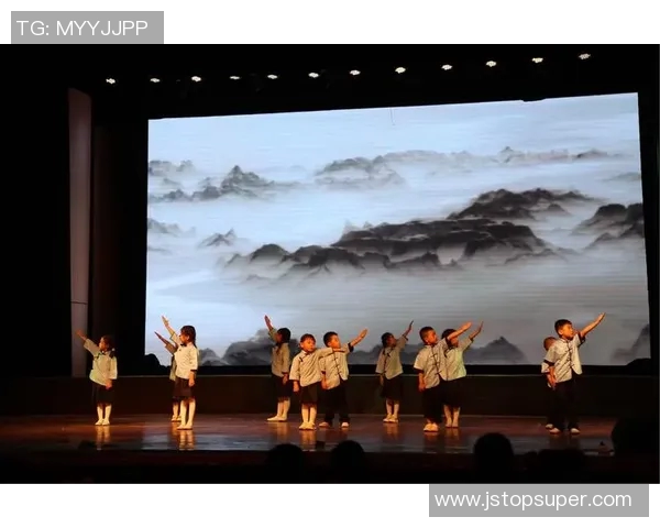 谢什科的传奇人生与不屈精神探讨：从足球场到人生舞台的启示