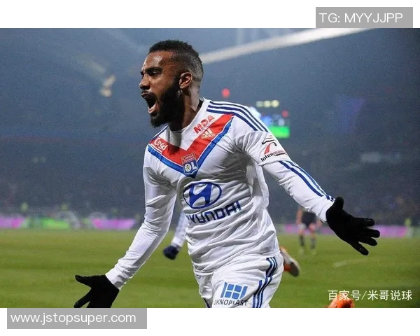 里昂与亚眠的精彩对决全景回顾与战术分析 里昂与亚眠的精彩对决全景回顾与战术分析