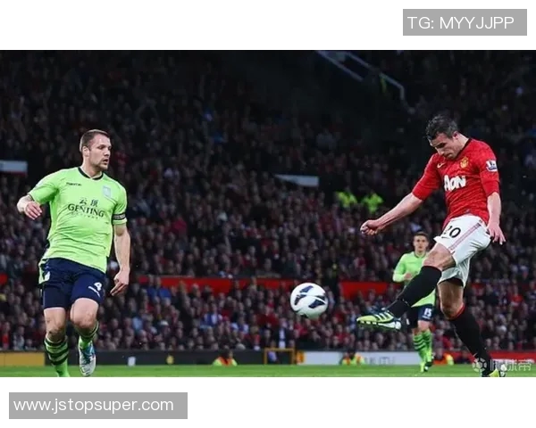 鲁尼在对阵巴西时的惊艳世界波进球引发全球热议 鲁尼在对阵巴西时的惊艳世界波进球引发全球热议